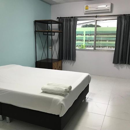Nimman Expat Home Chiang Mai Exterior photo